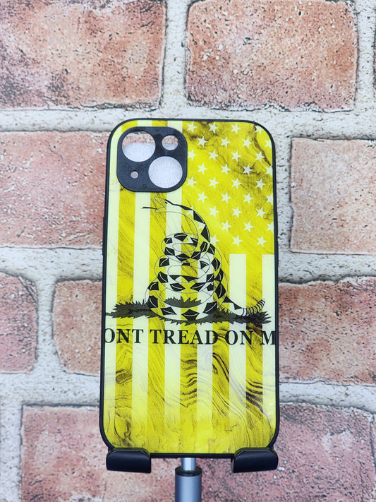 iPhone 13 Yellow Dont Tread On Me 6.1 Inch Phone Case