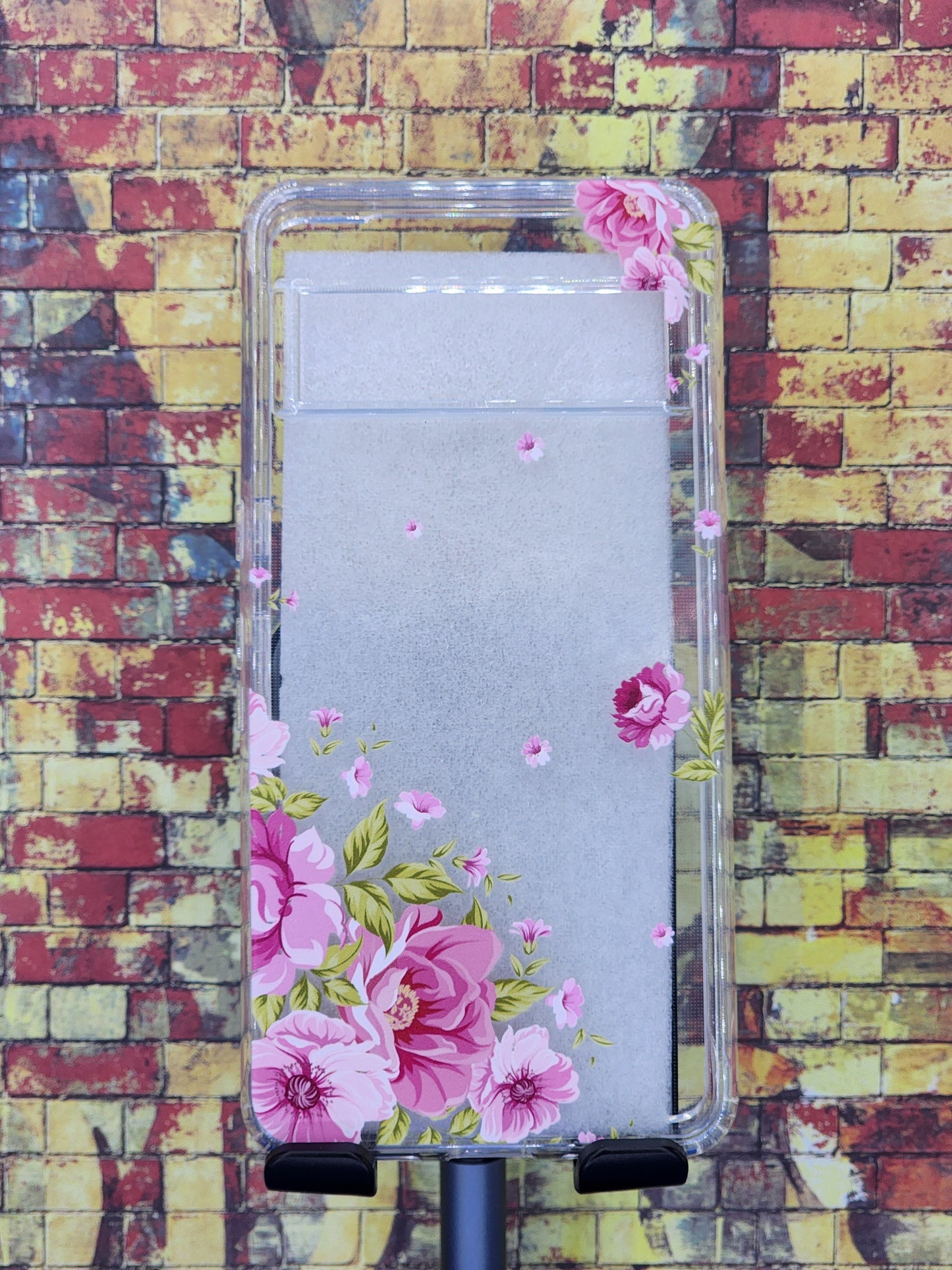 Google Pixel 7 Flowers Phone Case
