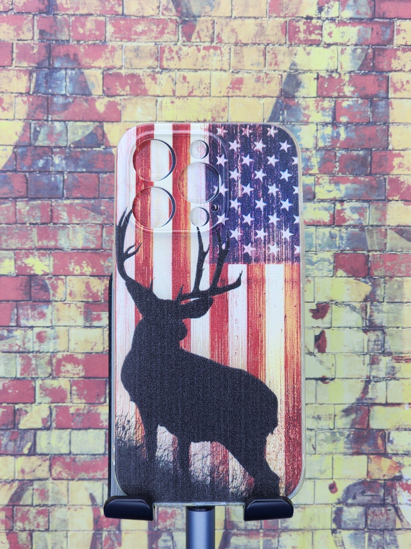 iPhone 14 Pro Deer American Flag