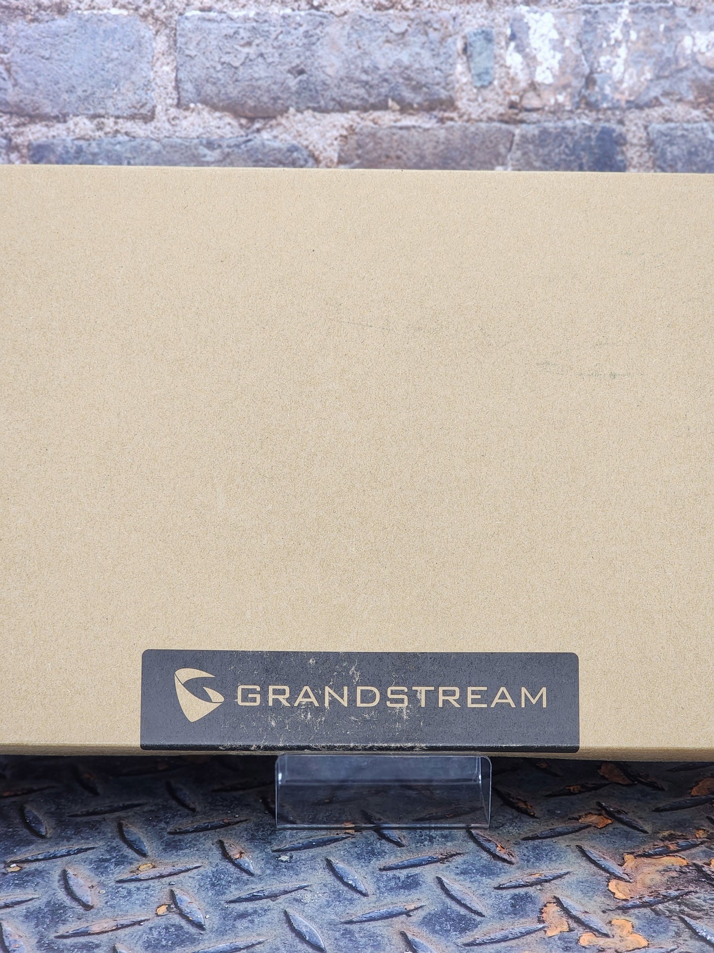 Grandstream UCM6304A 2 FXO, 2 FXS, 500 Users Audio ONLY ***FREE SHIPPING***